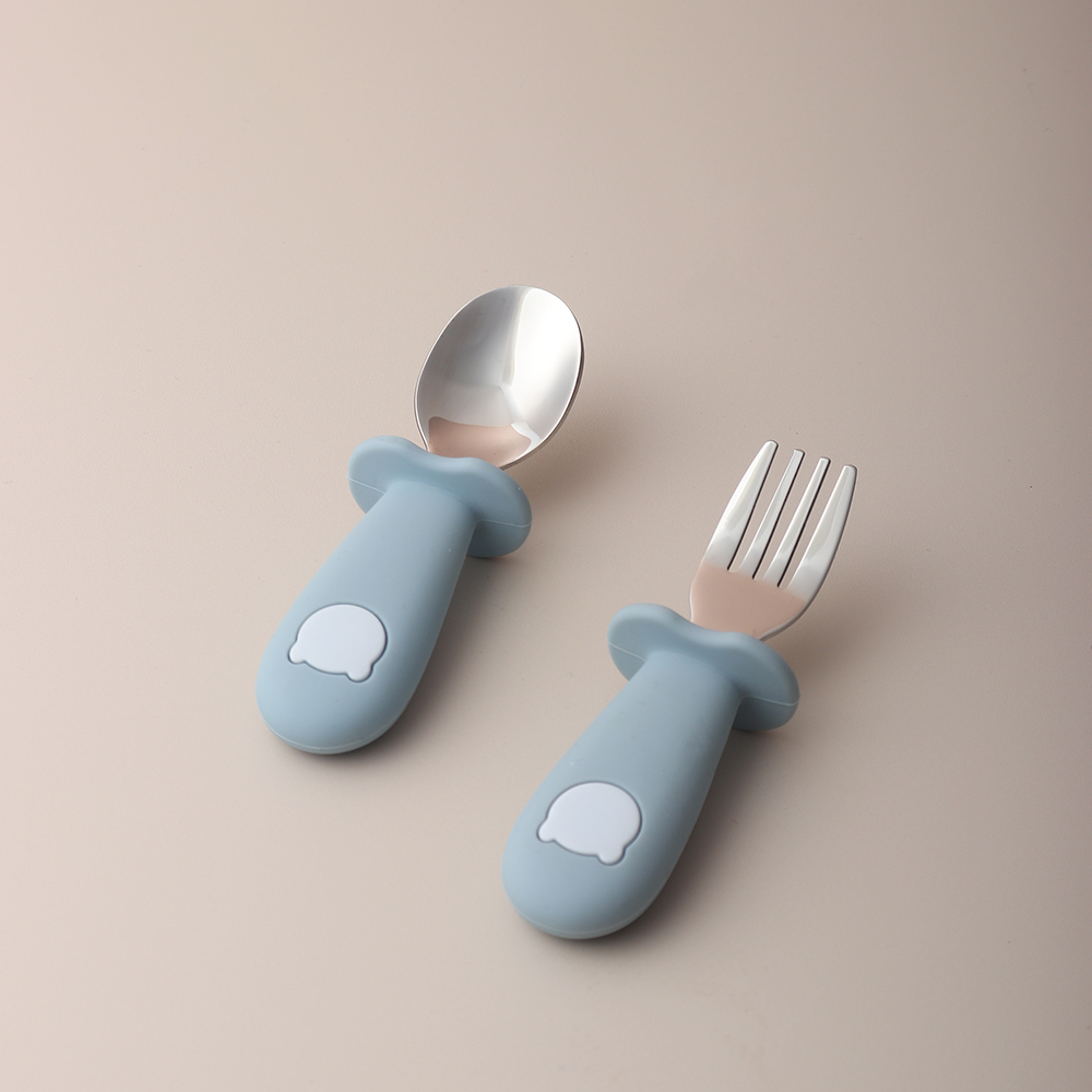 Baby panda shape silicone spoo - Baby Food Utensils ulasan dan harga