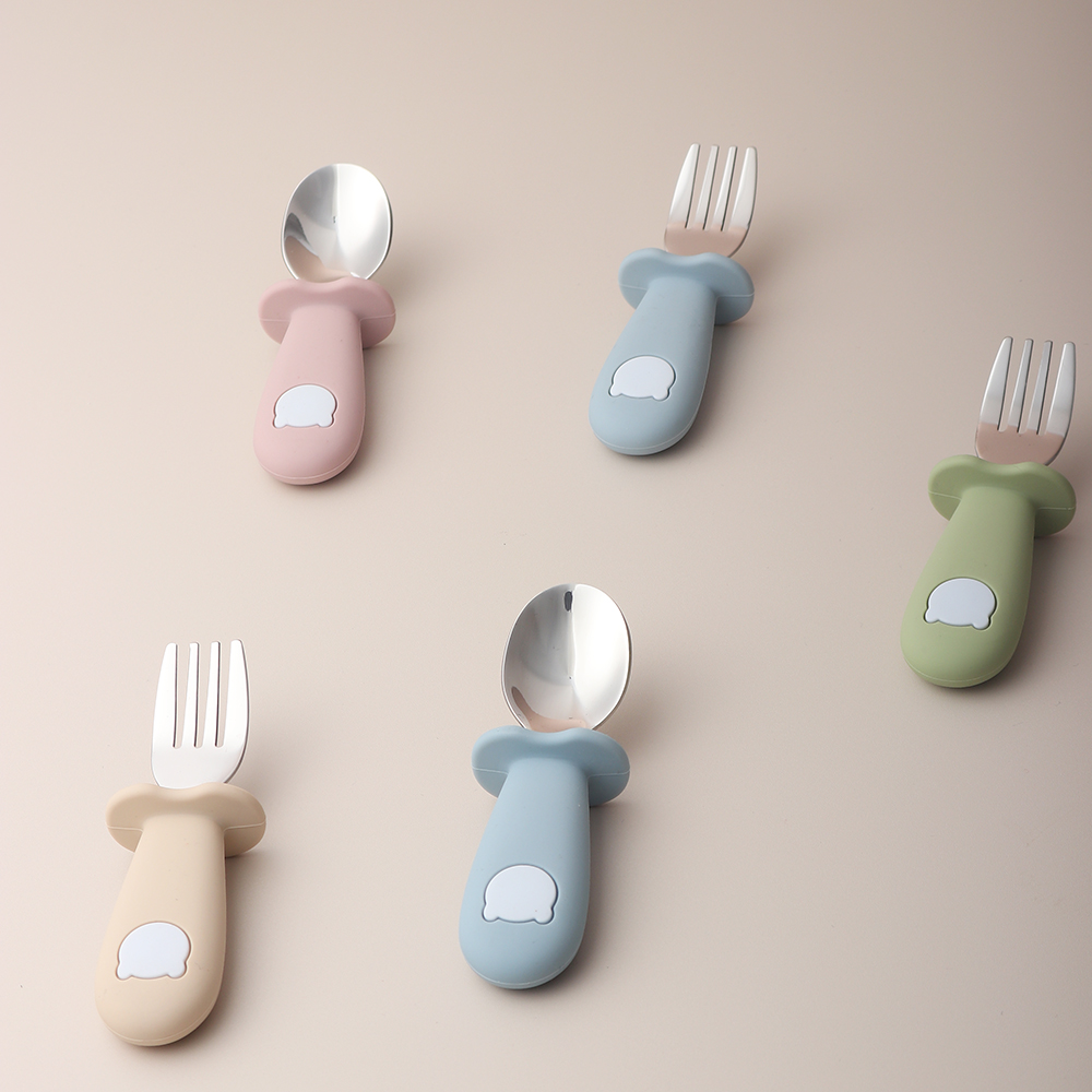 Baby panda shape silicone spoo - Baby Food Utensils ulasan dan harga